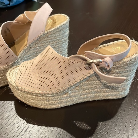 Marc Fisher platform open toe wedges - Picture 2 of 3